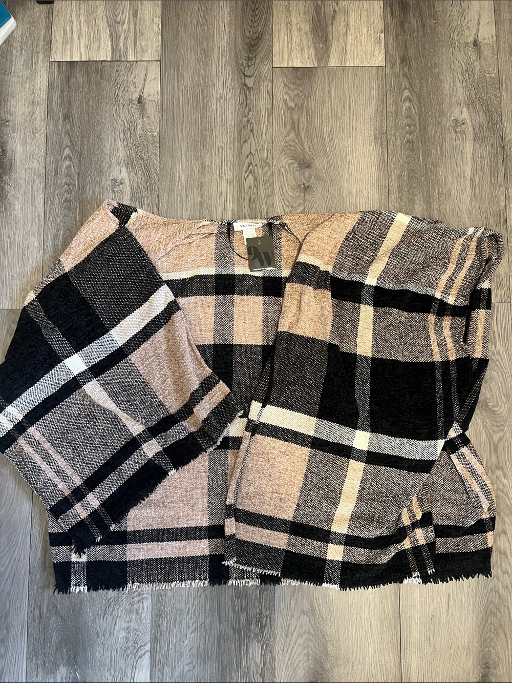 Nine West cape